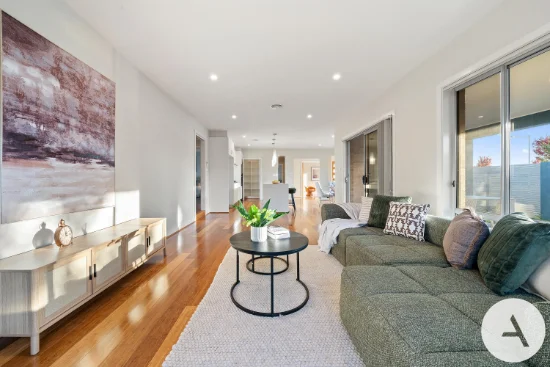 2 Villaret Street, Harrison, ACT 2914