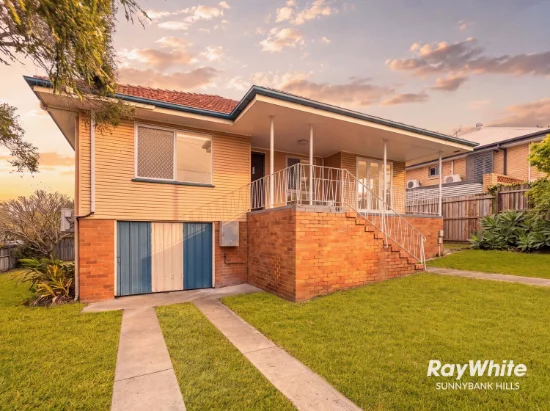 2 Walkers Drive, Balmoral QLD 4171 - For Sale