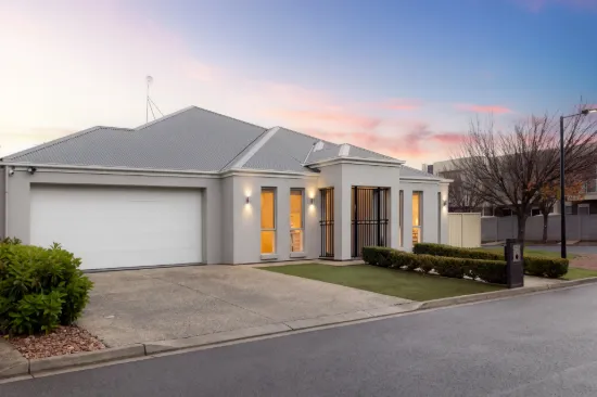 2 Warner Avenue, Findon, SA 5023