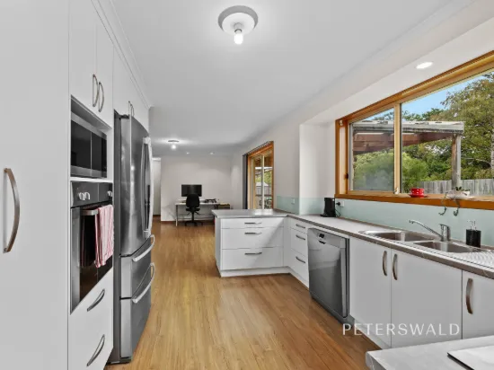 2 Whitewater Crescent, Kingston, Tas 7050