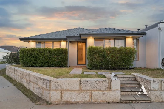 2 Wolfson Way, Piara Waters, WA 6112