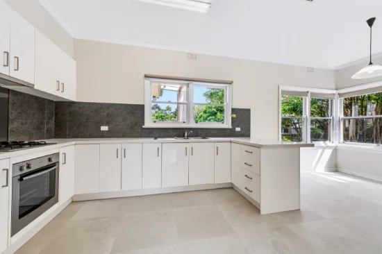 2 Wridgway Avenue, Burwood, Vic 3125 - For Rent