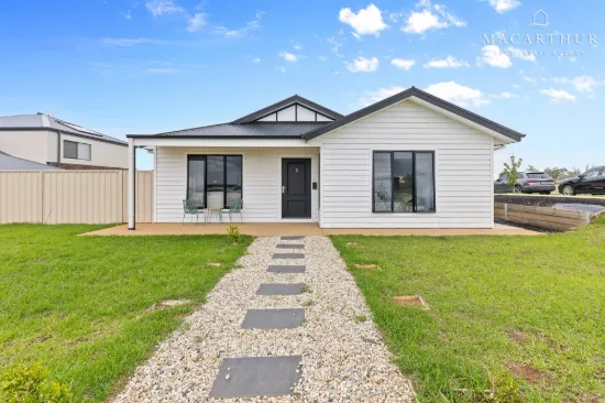 2 Wyoming Avenue, Gobbagombalin, NSW 2650