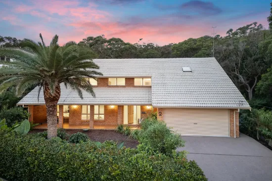 2 Yakaloo Crescent, Forresters Beach, NSW 2260