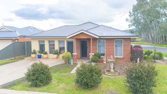 2 Yellowbox Court, Myrtleford, Vic 3737