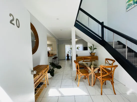 20/121-137, Port Douglas QLD 4877-Image