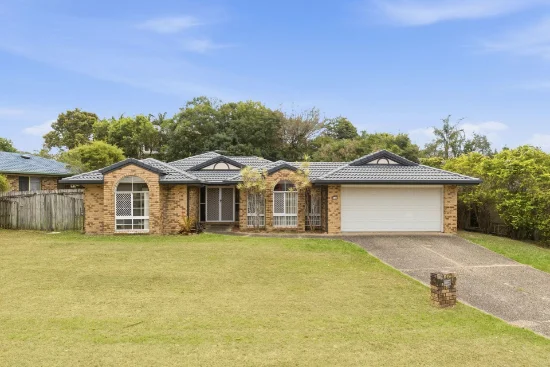 20 Arlington Drive, Arana Hills, Qld 4054 - For Sale