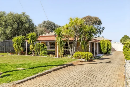 20 Beresford Crescent, Darley, Vic 3340 - For Sale
