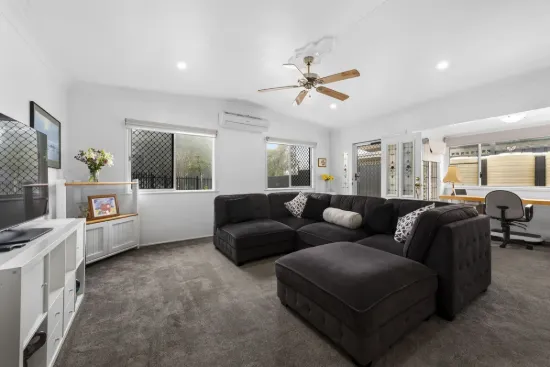 20 Butt Street, Harristown, Qld 4350