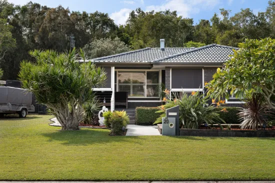 20 Cabbage Tree Palm Crescent, Pelican, NSW 2281
