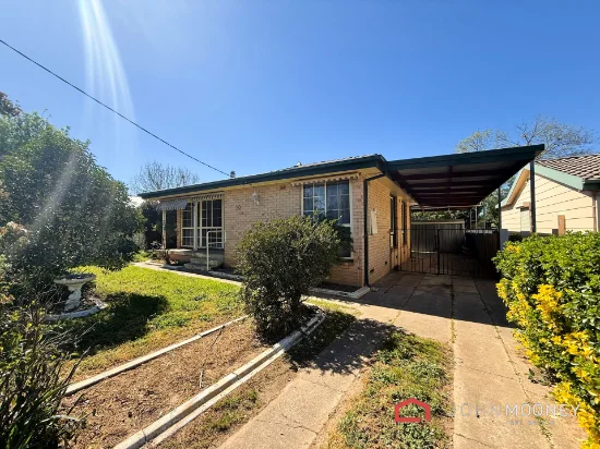 20 Chifley Crescent, Kooringal, NSW 2650