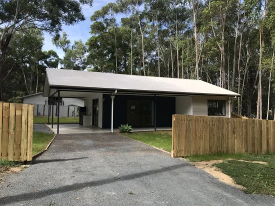 20 Currong St, Russell Island, Qld 4184 - For Rent