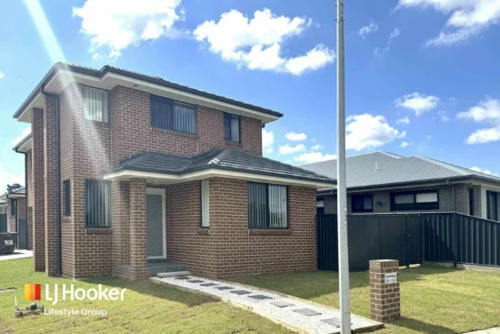 20 Dennis Street, Thirlmere, NSW 2572