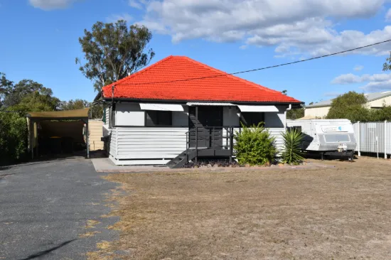 20 Donald Street, Leyburn, Qld 4365