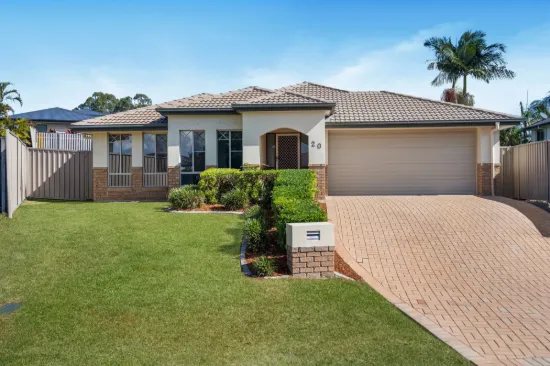 20 Eton Drive, Oxenford, Qld 4210