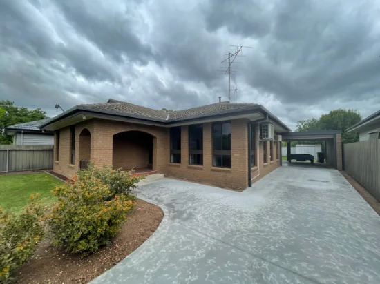 20 Fairless Street, Shepparton, Vic 3630 - For Rent