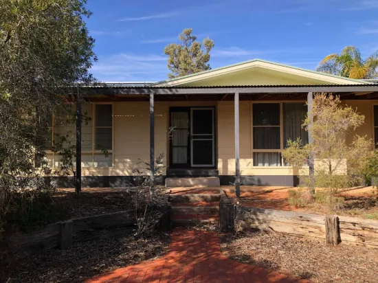 20 Finniss Street, Roxby Downs, SA 5725