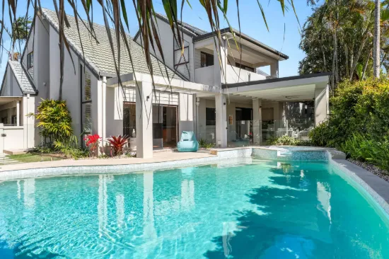 20 Forster Avenue, Sorrento, Qld 4217