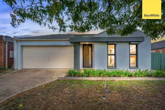 20 Glencroft Terrace, Melton West, Vic 3337
