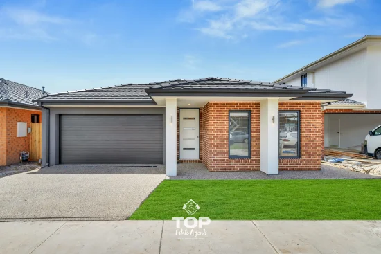 20 Kenana Street, Clyde North, Vic 3978 - For Rent