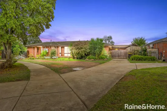 20 Kurrajong Crescent, Melton South, Vic 3338