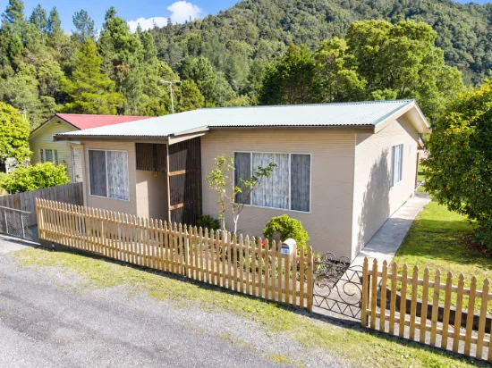 20 Lambert Street, Queenstown, Tas 7467