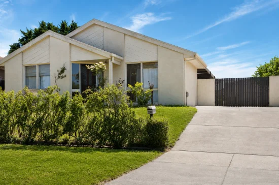 20 Maltravers Crescent, Cranbourne North, Vic 3977