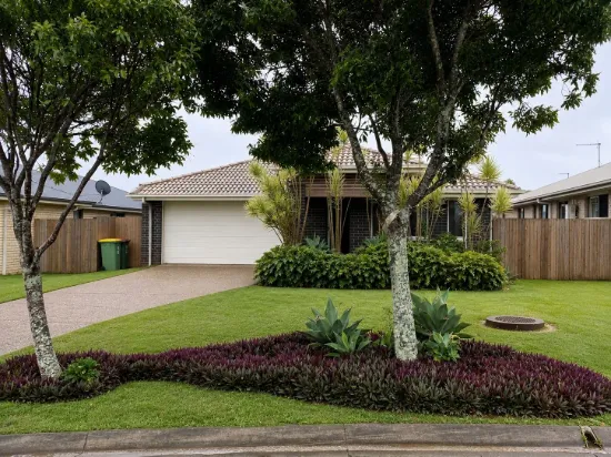 20 Maree Place, Redland Bay, Qld 4165