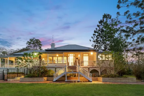 20 Massey Place, Brookfield, Qld 4069