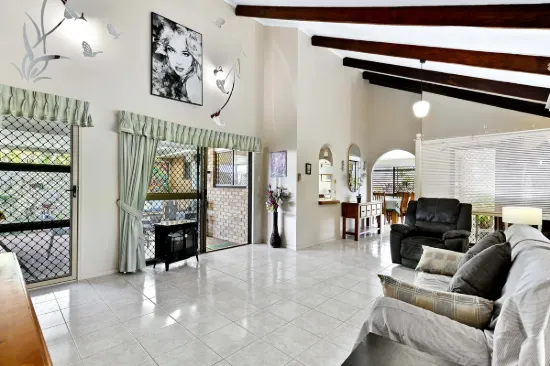 20 Michelle Drive, Point Vernon, Qld 4655