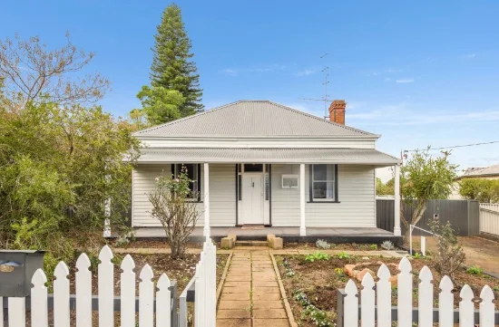 20 Newcastle Road, Northam, WA 6401 - For Rent