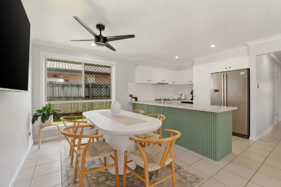 20 Oakvale Ave, Holmview, Qld 4207