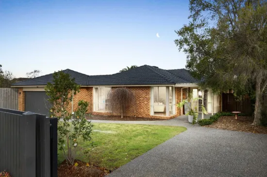 20 Parkside Crescent, Mornington, Vic 3931