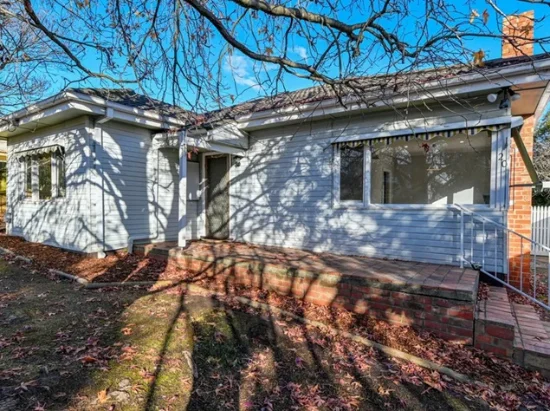 20 Perth Street, Blackburn South, Vic 3130 - For Rent