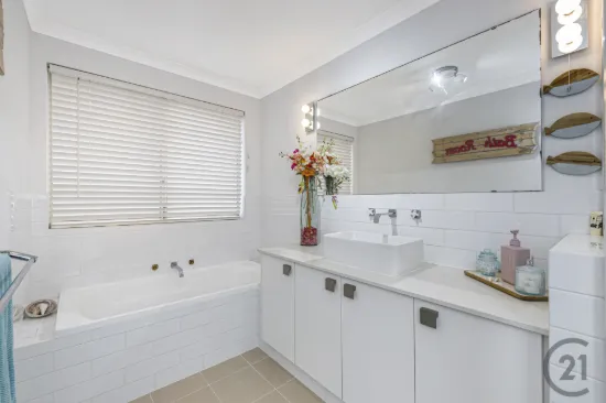 20 Seeana Pass, Halls Head, WA 6210-Image