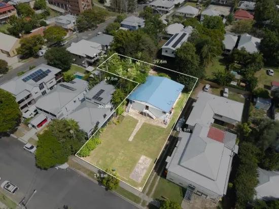 20 Sixth Avenue, Sandgate, Qld 4017