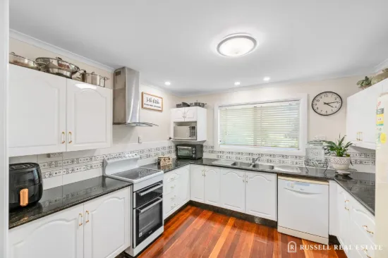 20 Stewart Street, West Gladstone, Qld 4680