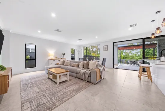 20 The Crescent, Ashmore, Qld 4214-Image