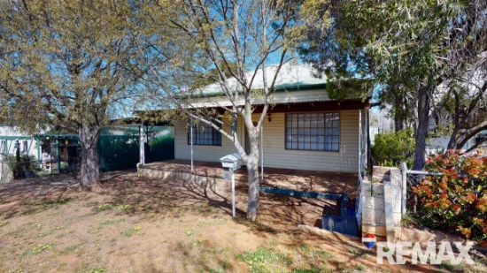 20 Thomas Street, Junee, NSW 2663