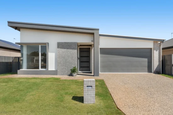 20 Turton Circuit, Highfields, Qld 4352
