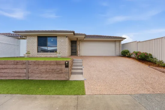 20 Village Avenue, Bongaree, Qld 4507