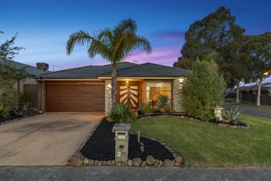 20 Waterside Drive, Pakenham, Vic 3810 - For Sale