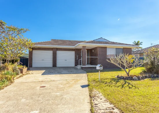 20 Wyden Street, Old Bar, NSW 2430