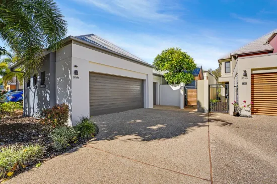 2004/1 The Vistas Drive, Carrara, Qld 4211