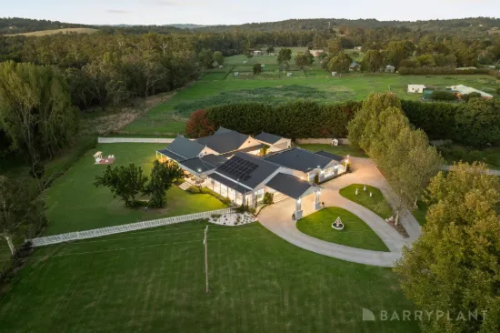 205 Beaconsfield Emerald Road, Beaconsfield, Vic 3807