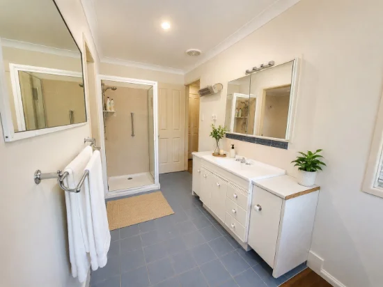 206 High Central Road, Macleay Island, Qld 4184-Image