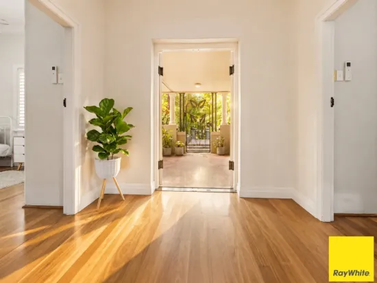 207-215 Bruce Highway, Edmonton, Qld 4869
