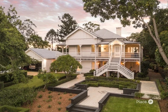 207 Dewar Terrace, Corinda, Qld 4075