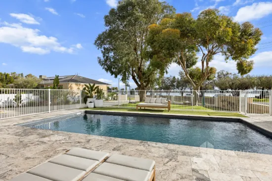 207 Old Coast Road, Australind, WA 6233