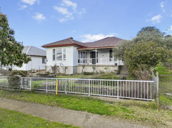 208 Maybe Street, Bombala, NSW 2632